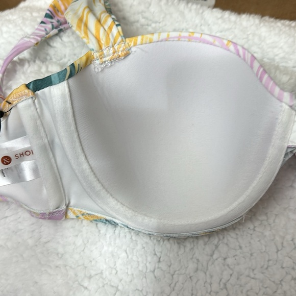 Shade & Shore Tropical Print Lightly Lined Bikini Top Crisscross Front 3… - Picture 11 of 12
